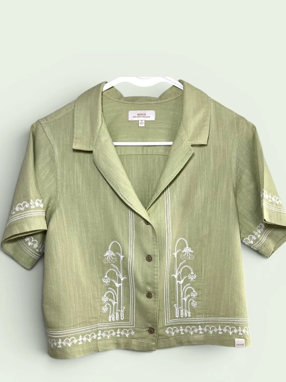 Roark Embroidered Cropped Pear Green Walk in the Woods Blouse Size S - Picture 1 of 10